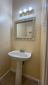 7816 Comal St photo'