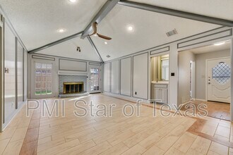 2801 Hickory Bend Dr in Garland, TX - Building Photo - Building Photo