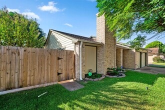 16323 La Luna Dr in Houston, TX - Building Photo - Building Photo
