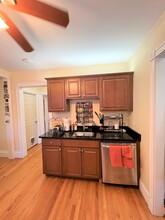 381 Highland Ave, Unit 1 in Somerville, MA - Building Photo - Building Photo