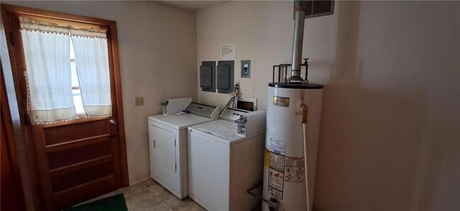 801 S 5th St, Unit Apt 1 in Savannah, MO - Building Photo - Building Photo