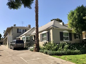 15158-15162 Dickens St in Sherman Oaks, CA - Building Photo - Other