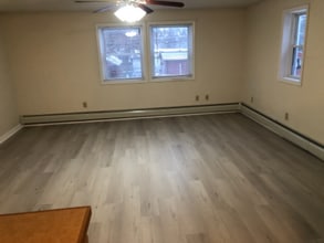 49 Tappan St-Unit -10 in Baldwinsville, NY - Building Photo - Building Photo