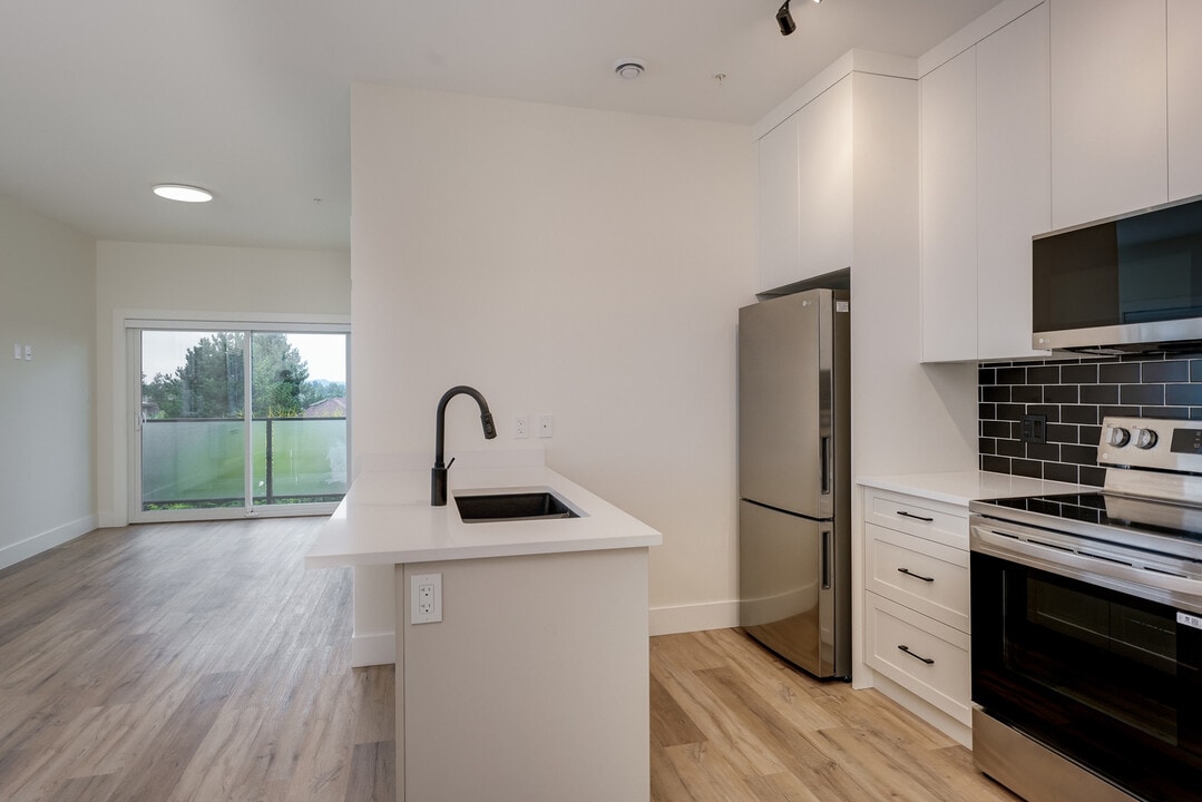 The Penny in Victoria, BC - Building Photo