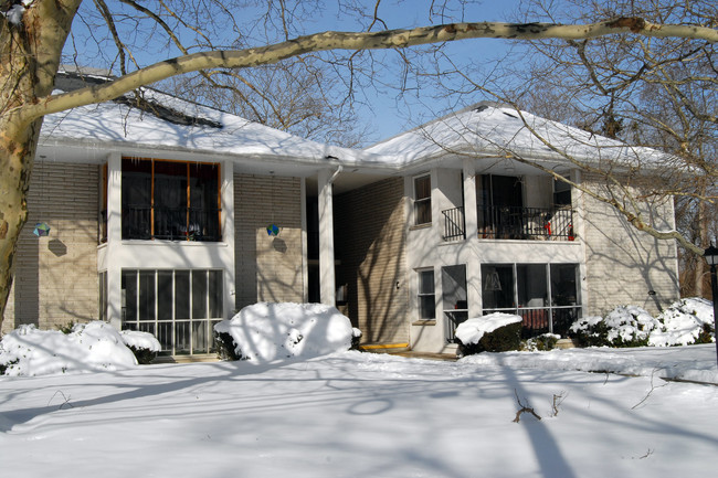 Barbara Lynn At Sea Girt in Sea Girt, NJ - Foto de edificio - Building Photo