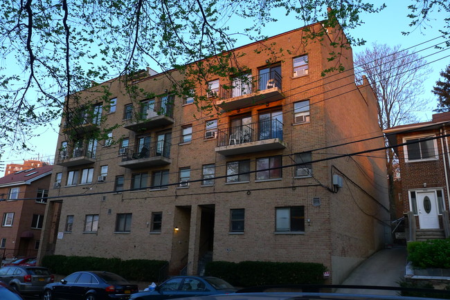 3205 Oxford Ave in Bronx, NY - Building Photo - Building Photo