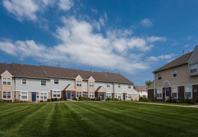 Townline Townhomes in Blue Bell, PA - Foto de edificio - Building Photo