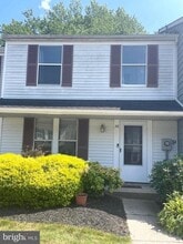 38 Waterview Ct in Evesham, NJ - Building Photo - Building Photo