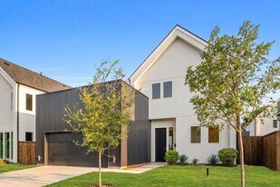 828 McBroom St in Dallas, TX - Building Photo