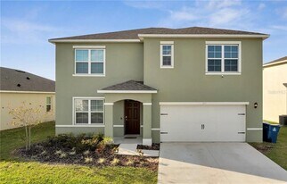 417 Noble Ave in Davenport, FL - Building Photo