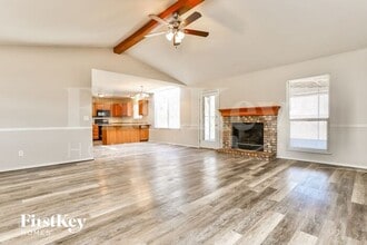 4 W Park Dr in O'Fallon, MO - Building Photo - Building Photo