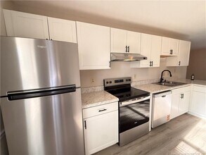 4077 Professional Dr in Hope Mills, NC - Building Photo - Building Photo