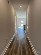 5737 Stellarjay St in Gulf Breeze, FL - Foto de edificio - Building Photo