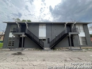 property at 2014 Anchor Dr
