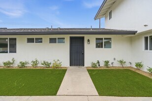 1172 N Shattuck St in Orange, CA - Building Photo