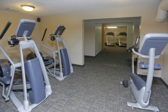 Green Acres Apartments in East Grand Forks, MN - Building Photo - Interior Photo