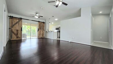 8013 Sandpiper Rd in Ft. Myers, FL - Building Photo - Building Photo