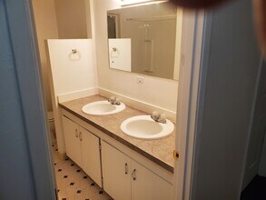 2915 W 7th Ave, Unit #3 in Kennewick, WA - Building Photo - Building Photo