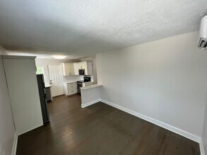 1319 Oregon St in Orlando, FL - Building Photo - Building Photo