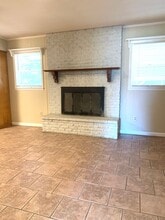 624 W College Ave in Jonesboro, AR - Building Photo - Building Photo