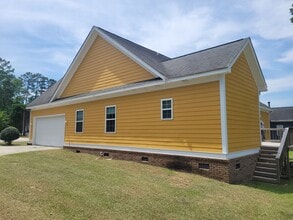 3611 Castle Pines Ln in Albany, GA - Building Photo - Building Photo