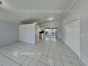18342 SW 135th Ave in Miami, FL - Building Photo - Building Photo