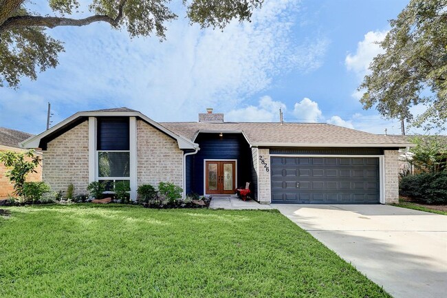 property at 2826 Mesquite Dr