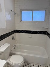 3829 Lake Dr in Minneapolis, MN - Building Photo - Building Photo