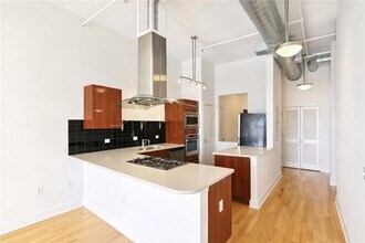 3820 Roswell Rd NE in Atlanta, GA - Foto de edificio - Building Photo