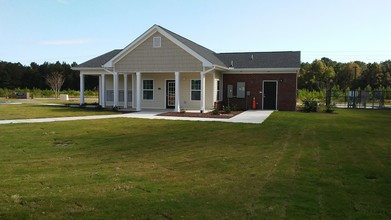 River Pointe in Shallotte, NC - Building Photo - Building Photo