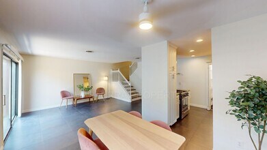 1643 Iowa St in Costa Mesa, CA - Building Photo - Building Photo