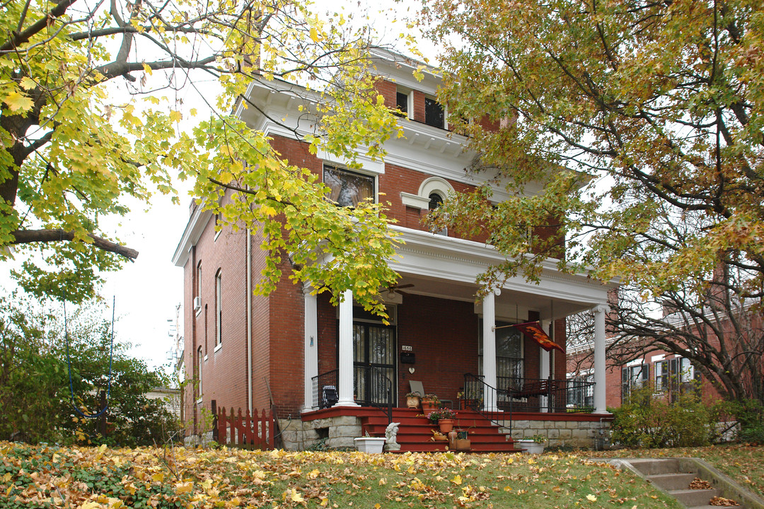 1656 Beechwood Ave in Louisville, KY - Building Photo