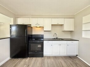 4044 44th Ave N in St. Petersburg, FL - Building Photo - Building Photo