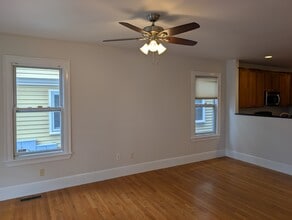 40 Prince St, Unit 30 in Cambridge, MA - Foto de edificio - Building Photo