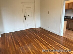231-235 Park Dr in Boston, MA - Building Photo - Building Photo