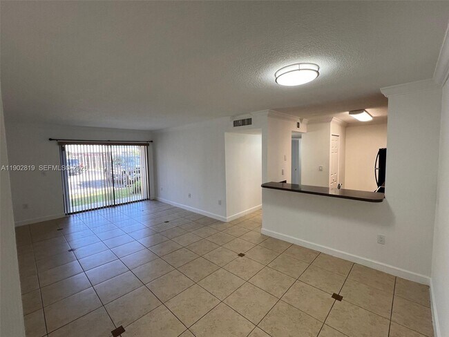 15550 SW 80th St in Miami, FL - Building Photo - Building Photo