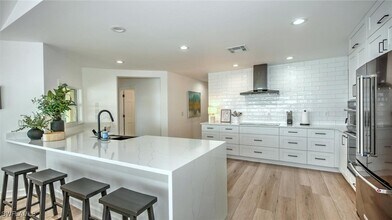 3123 SE 22nd Pl in Cape Coral, FL - Building Photo - Building Photo