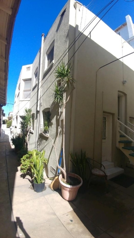 31 1/2 Clubhouse Ave in Los Angeles, CA - Building Photo - Building Photo