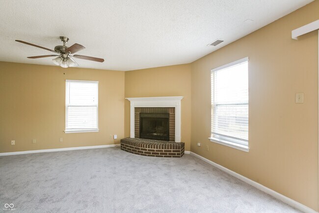 1180 Odell Ln in Greenwood, IN - Building Photo - Building Photo
