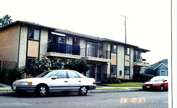 200 N Citron St in Anaheim, CA - Building Photo - Building Photo