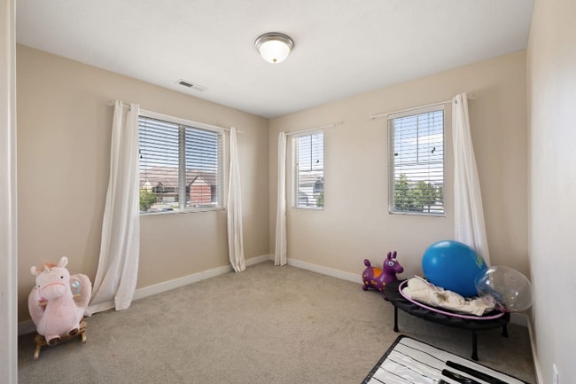 227 Alhambra Dr in Saratoga Springs, UT - Building Photo - Building Photo