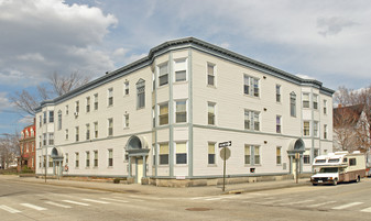 298 Cedar St Apartamentos