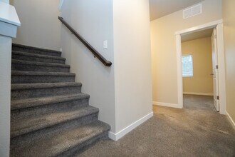 6113 N Colosseum Ave in Meridian, ID - Building Photo - Building Photo