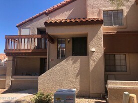 818 S Westwood in Mesa, AZ - Building Photo