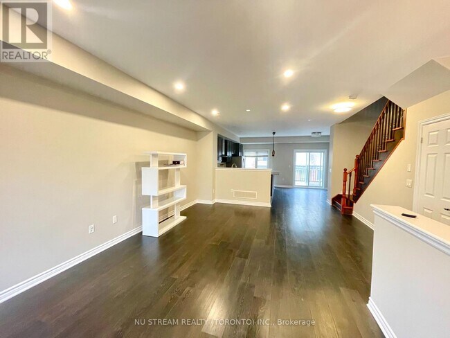 67 Antibes Dr in Toronto, ON - Building Photo - Building Photo