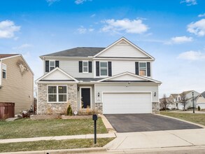 7351 Serenoa Dr in Reynoldsburg, OH - Building Photo - Building Photo