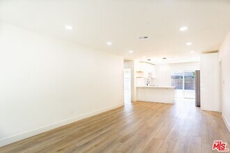 5540 Parkcrest St in Long Beach, CA - Building Photo - Building Photo