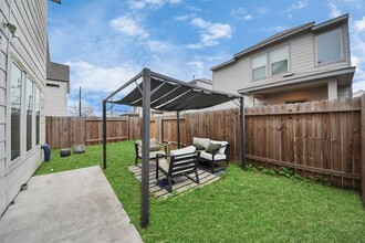 4422 Bora Bora Ln in Houston, TX - Building Photo - Building Photo