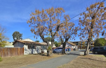 3880-3898 Dawes St in Riverside, CA - Building Photo - Building Photo