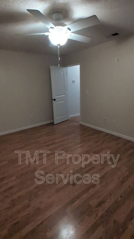 property at 7457 Windbridge Dr